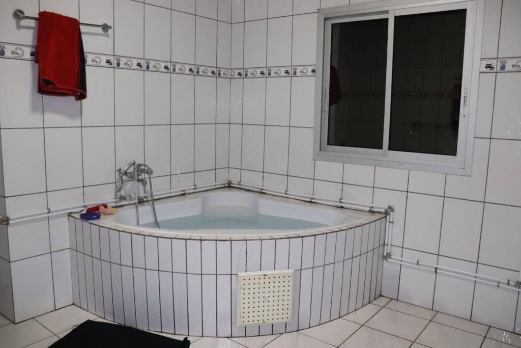 Residence Jeanne A Yaounde Odza Messamengo Eksteriør bilde