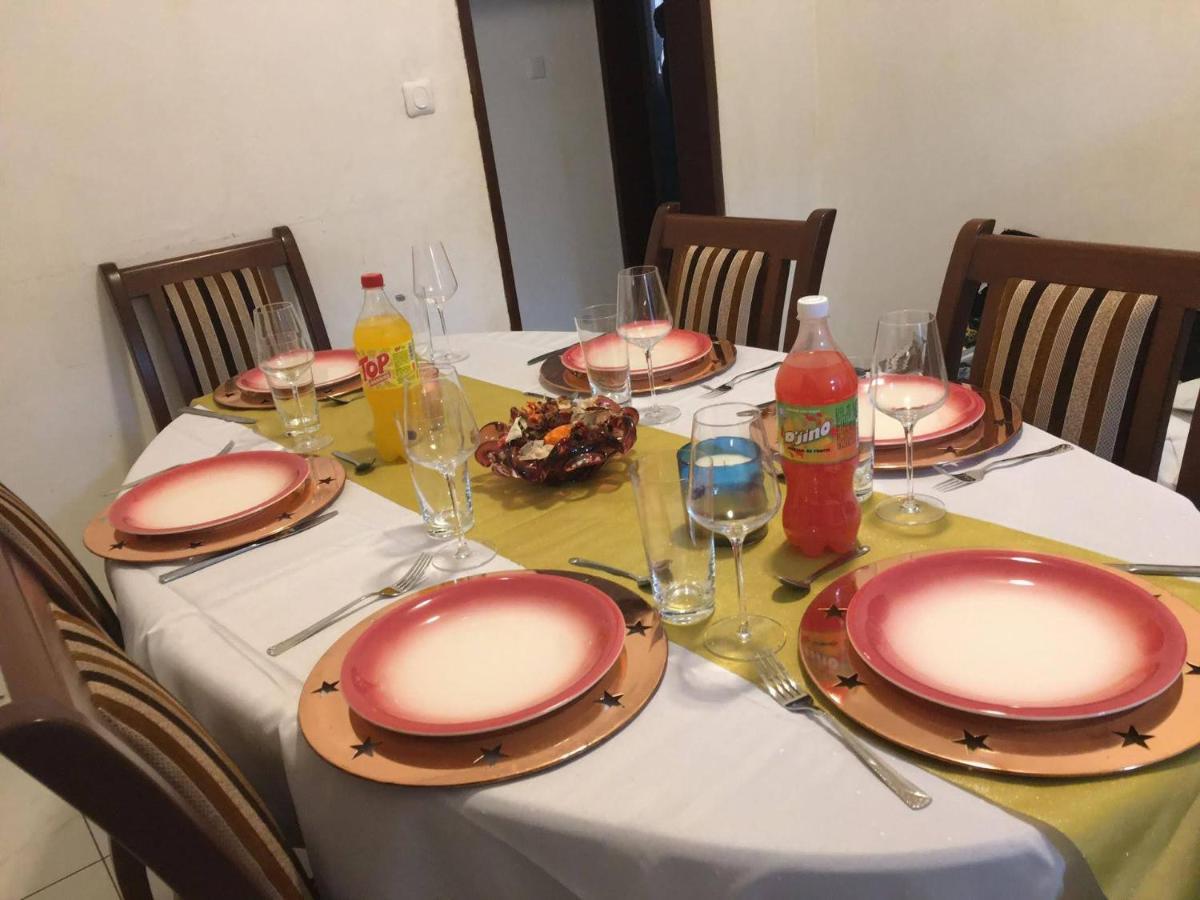 Residence Jeanne A Yaounde Odza Messamengo Eksteriør bilde